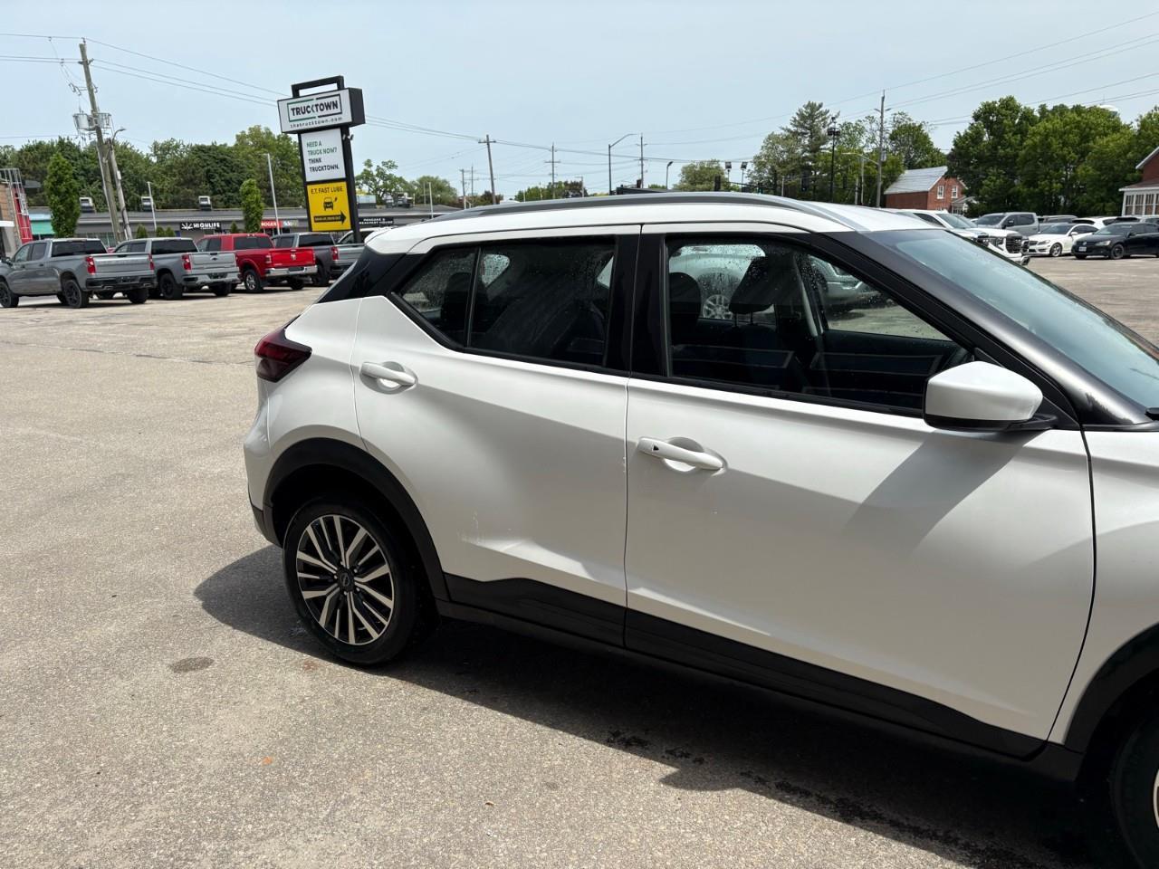 2024 Nissan Kicks SV 4dr Front-Wheel Drive Photo