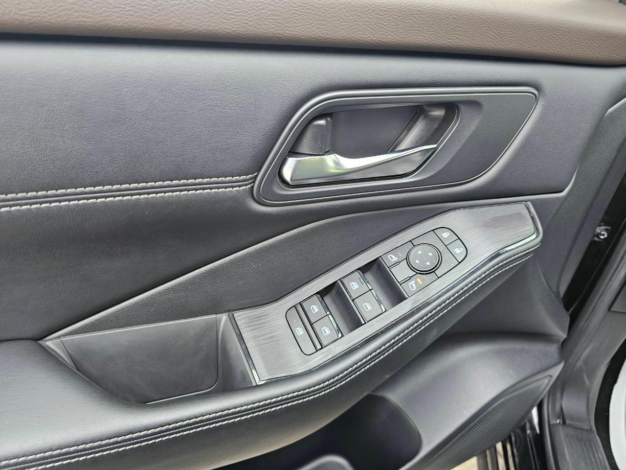 2023 Nissan Rogue SV Midnight Edition 4dr All-Wheel Drive Sport Utility Photo