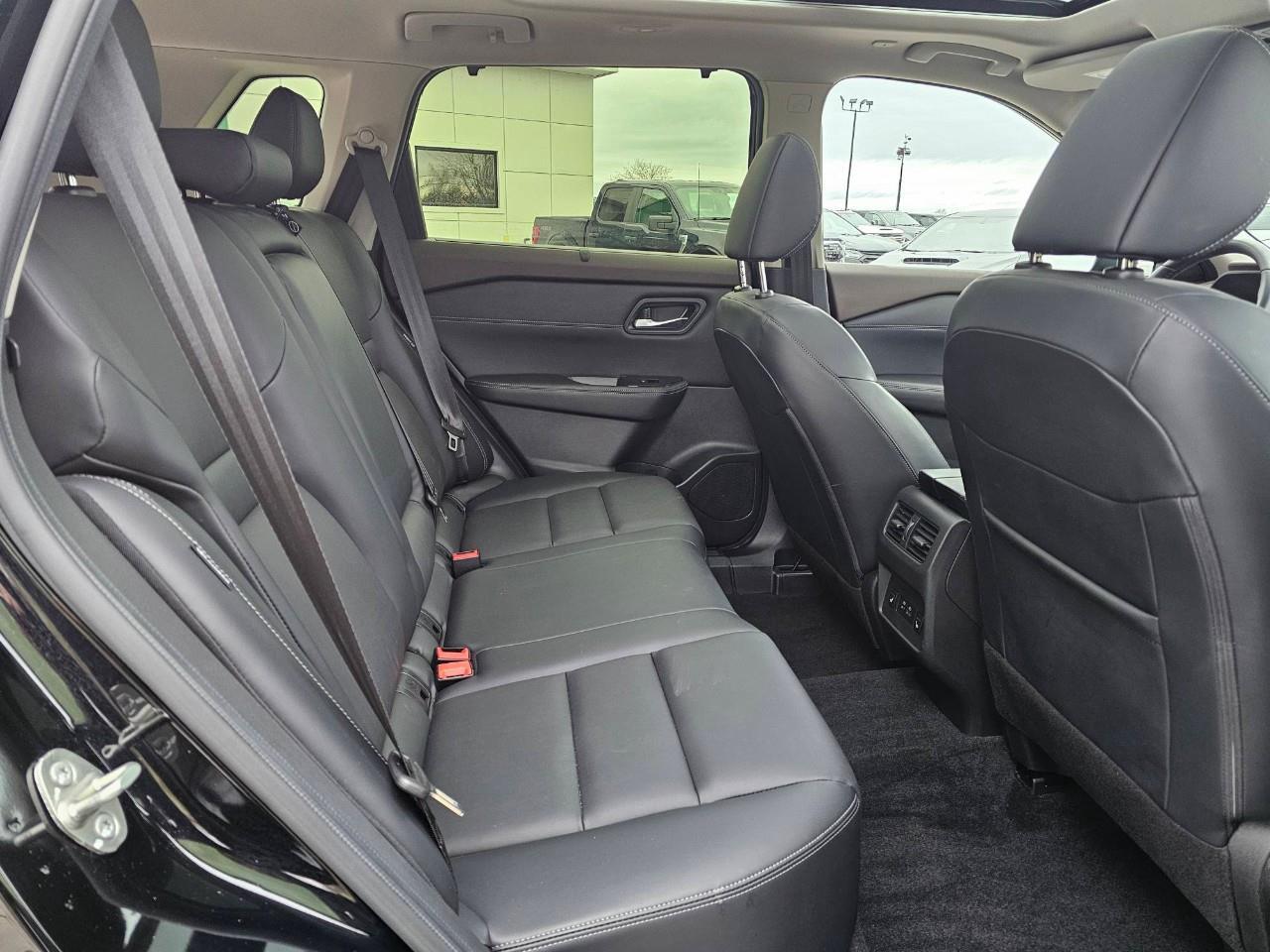 2023 Nissan Rogue SV Midnight Edition 4dr All-Wheel Drive Sport Utility Photo