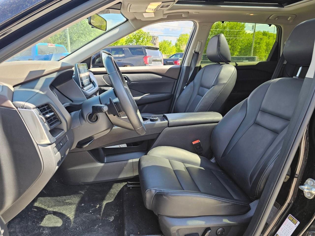 2023 Nissan Rogue SV Midnight Edition 4dr All-Wheel Drive Sport Utility Photo