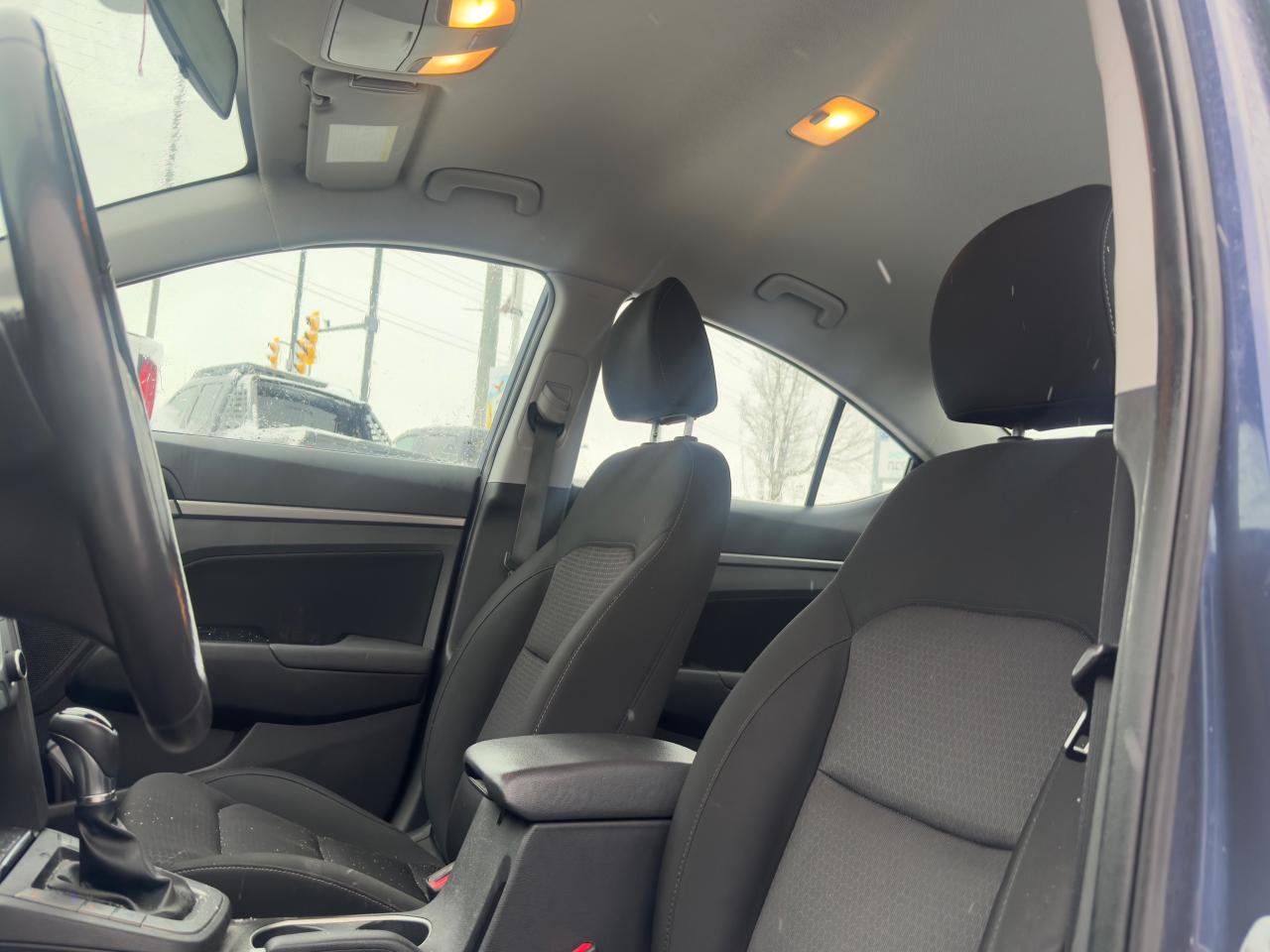 2017 Hyundai Elantra GLS (A6) 4dr Sedan Photo