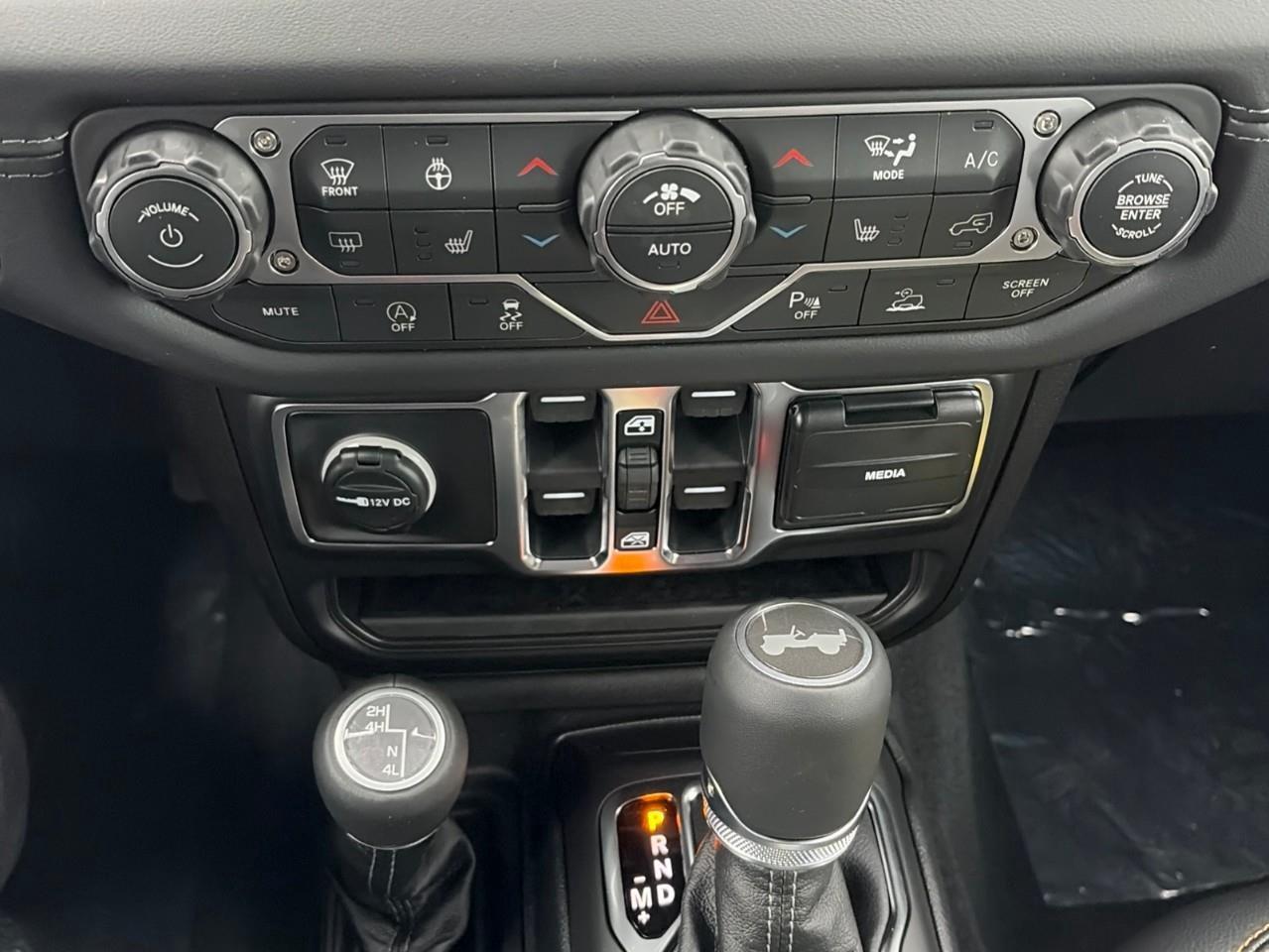2026 Jeep Wrangler SAHARA 4DR 4X4 Photo
