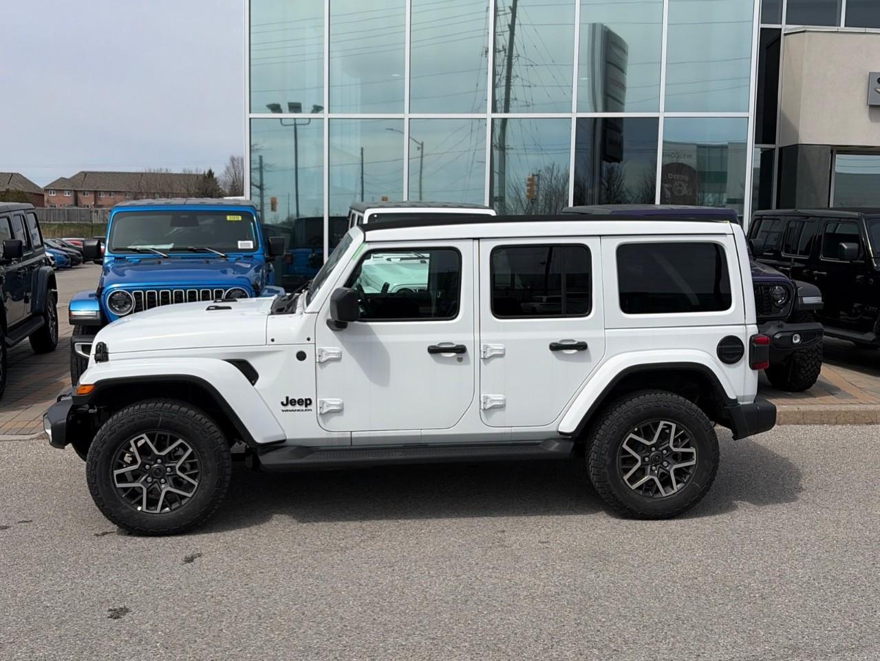 2026 Jeep Wrangler SAHARA 4DR 4X4 Photo