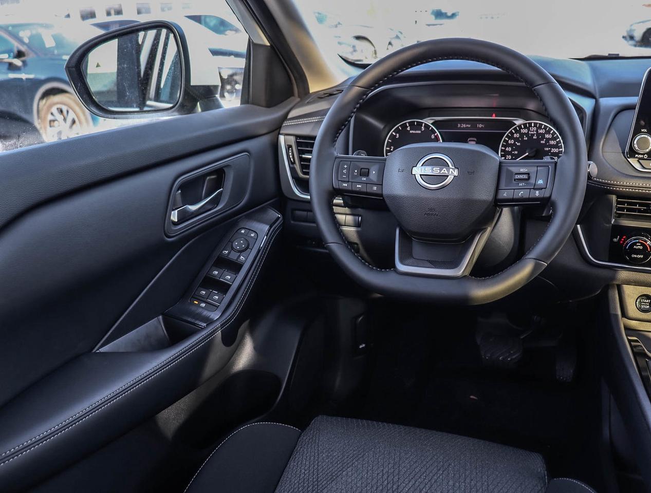 2025 Nissan Rogue SV Moonroof !!! CLEAROUT !!! TIME TO BUY !!! HEATE Photo