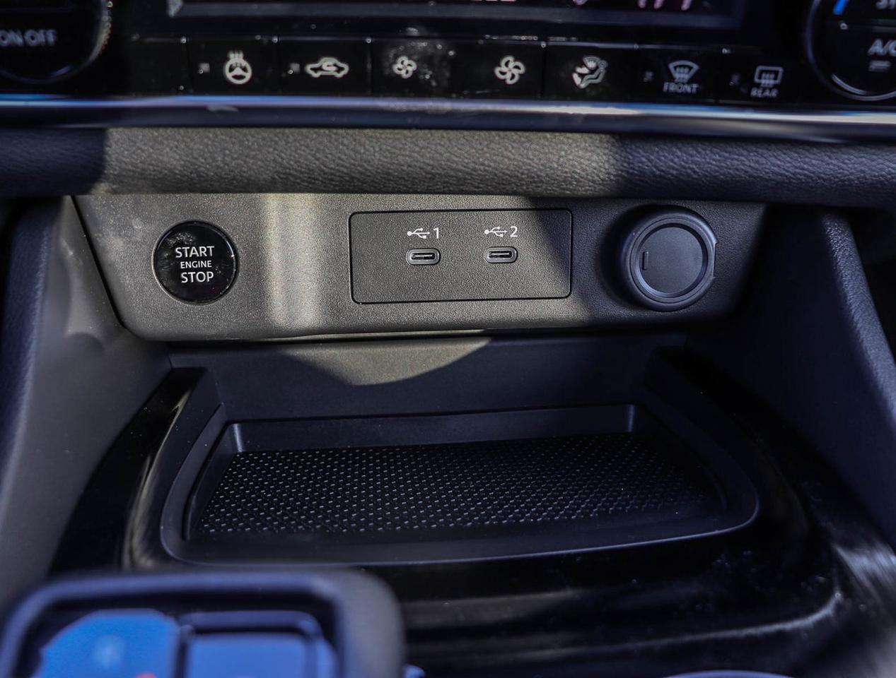 2025 Nissan Rogue SV Moonroof !!! CLEAROUT !!! TIME TO BUY !!! HEATE Photo