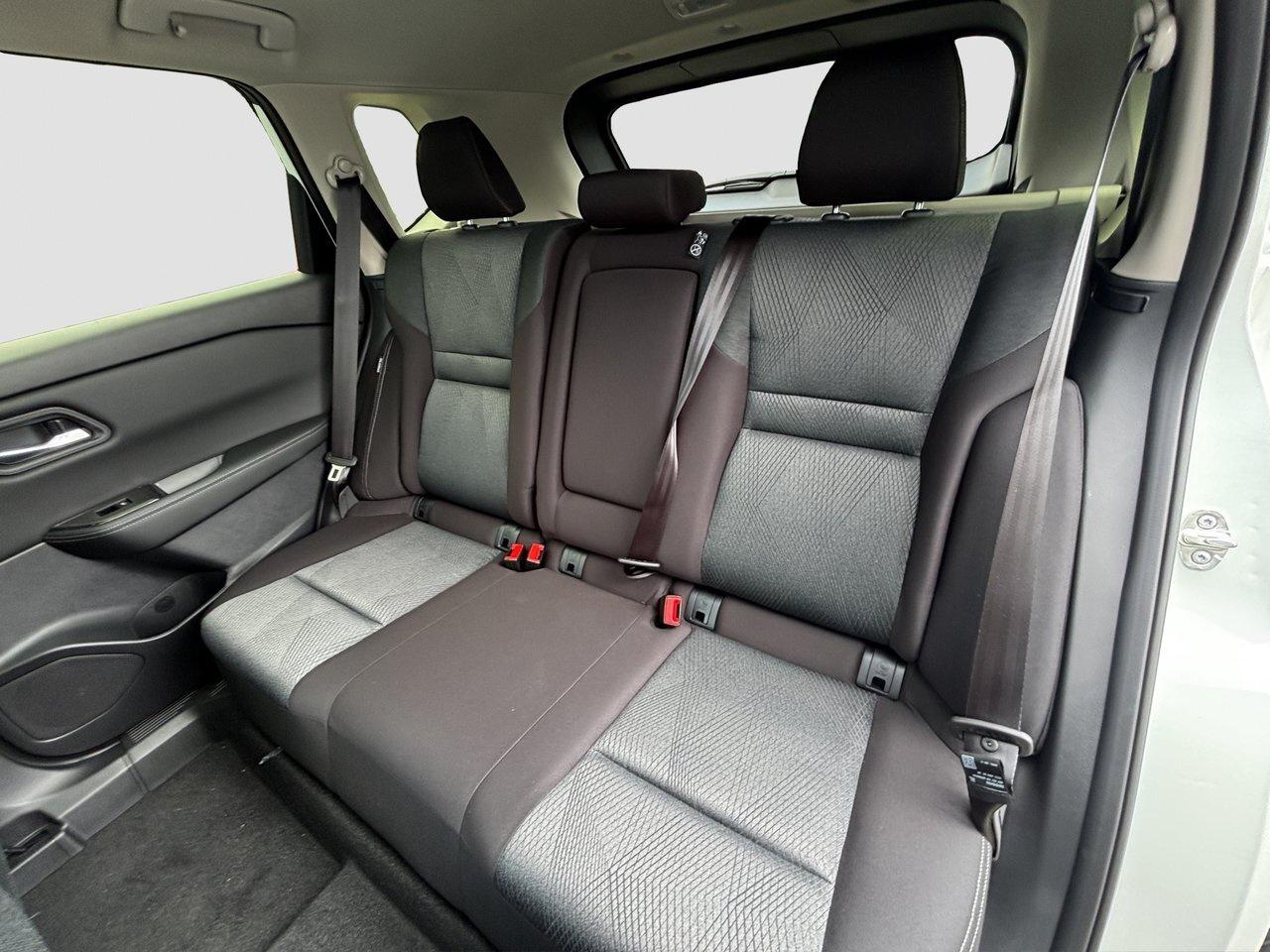 2025 Nissan Rogue SV Moonroof HEATED SEATS   HEATED STEERING   REMOT Photo