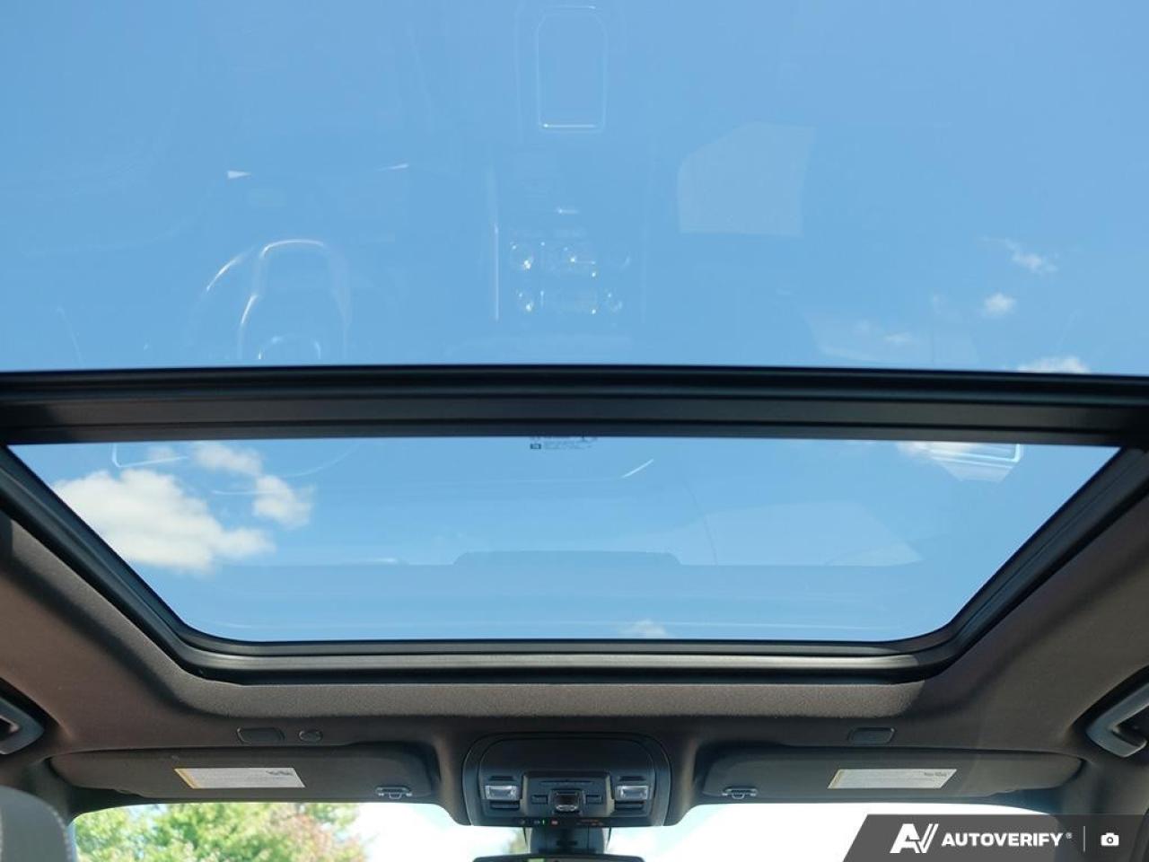 2021 GMC Yukon 4WD 4dr Denali Photo