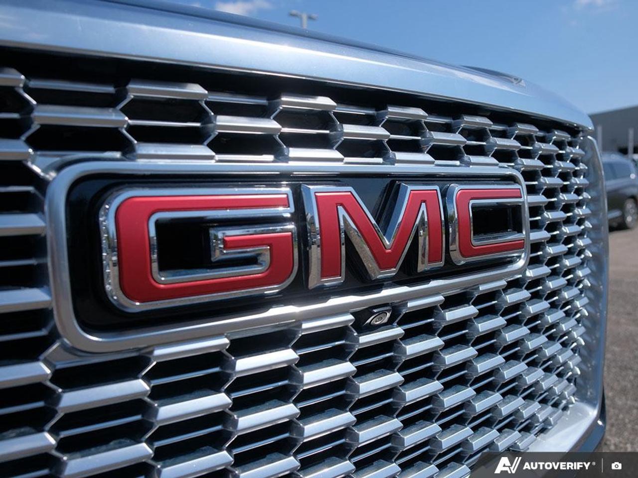 2021 GMC Yukon 4WD 4dr Denali Photo