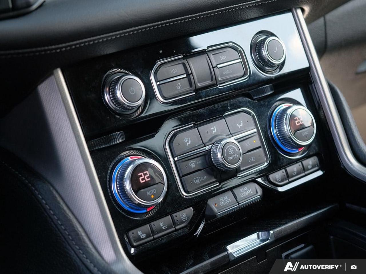 2021 GMC Yukon 4WD 4dr Denali Photo