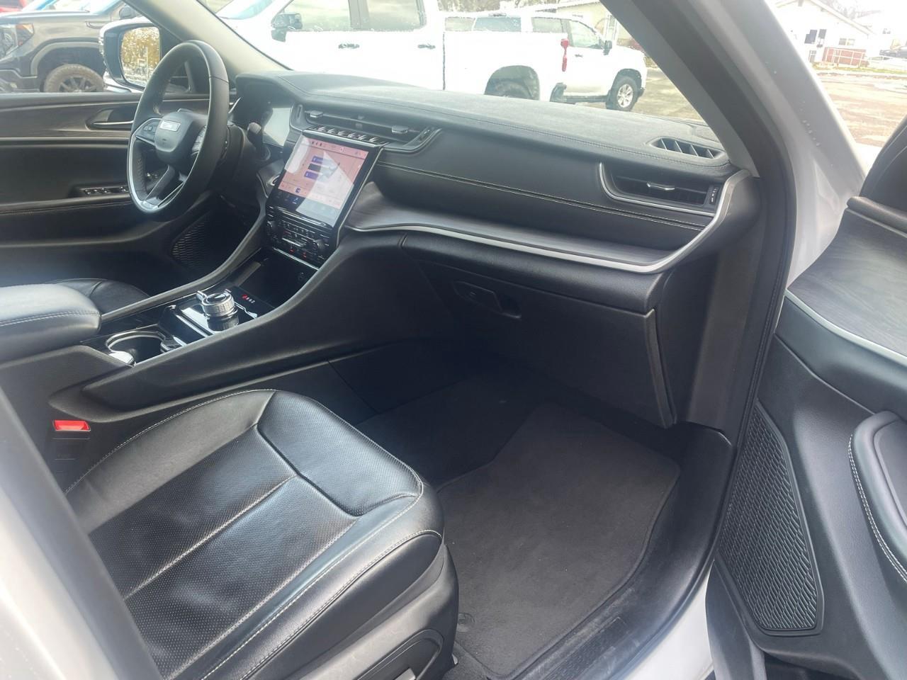 2023 Jeep Grand Cherokee Limited 4dr 4x4 Photo