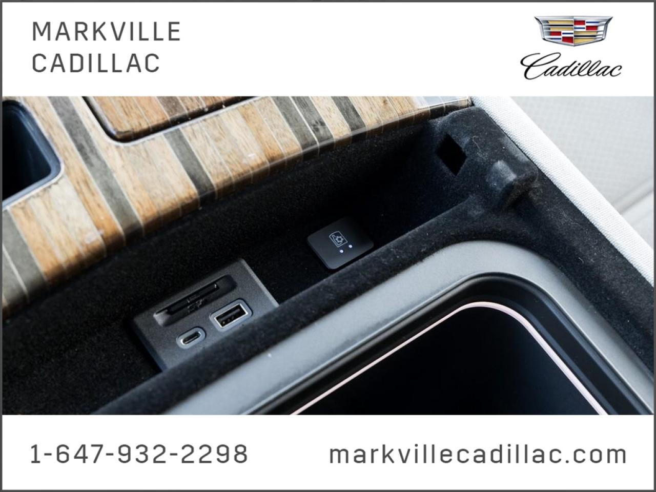 2023 Cadillac Escalade ESV Sport Platinum 4x4 Photo