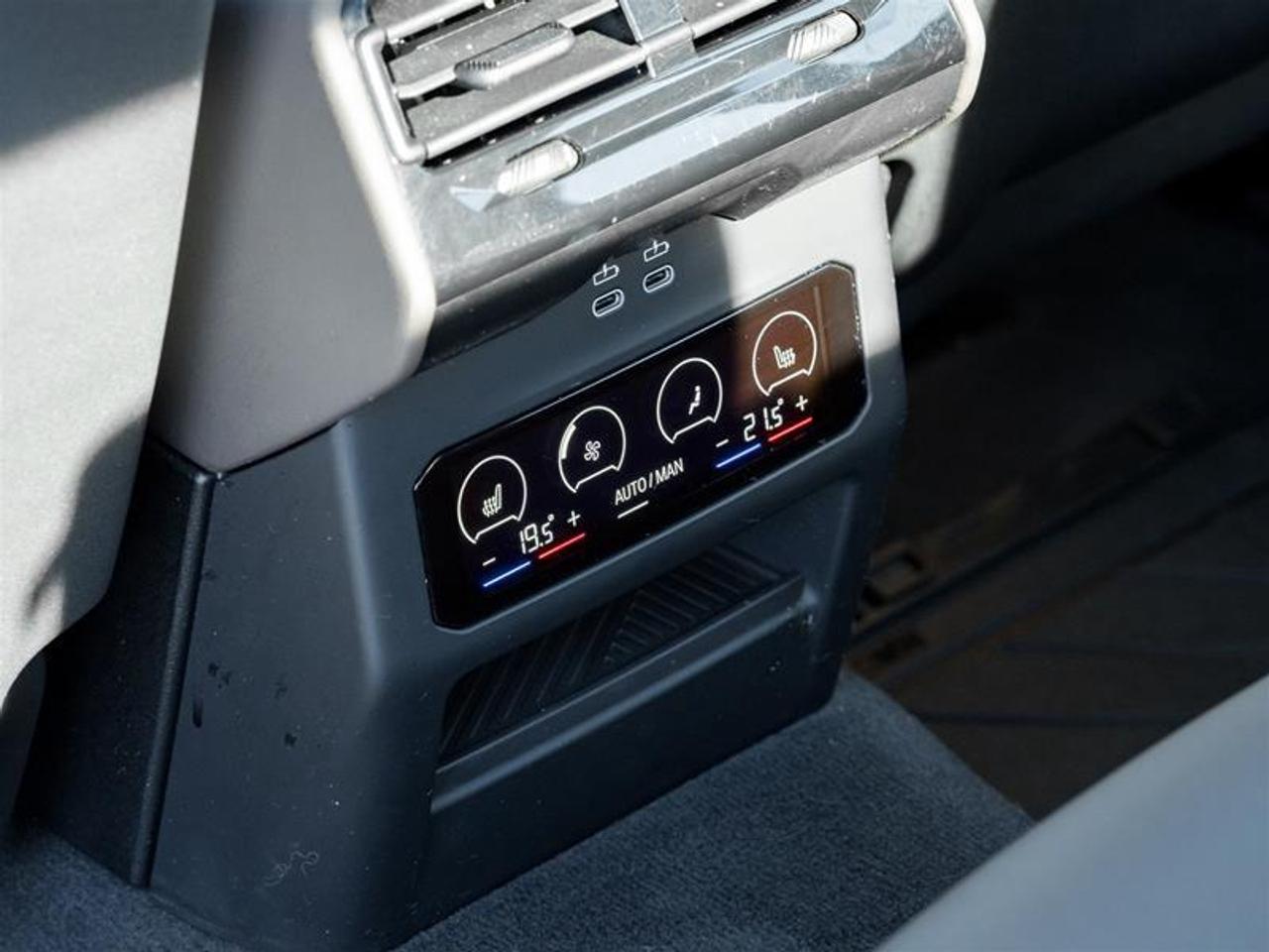 2025 BMW 530 i xDrive 4dr All-Wheel Drive Sedan Photo