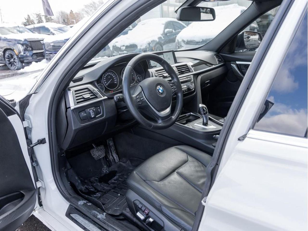 2017 BMW 330 i xDrive 4dr All-Wheel Drive Sedan Photo