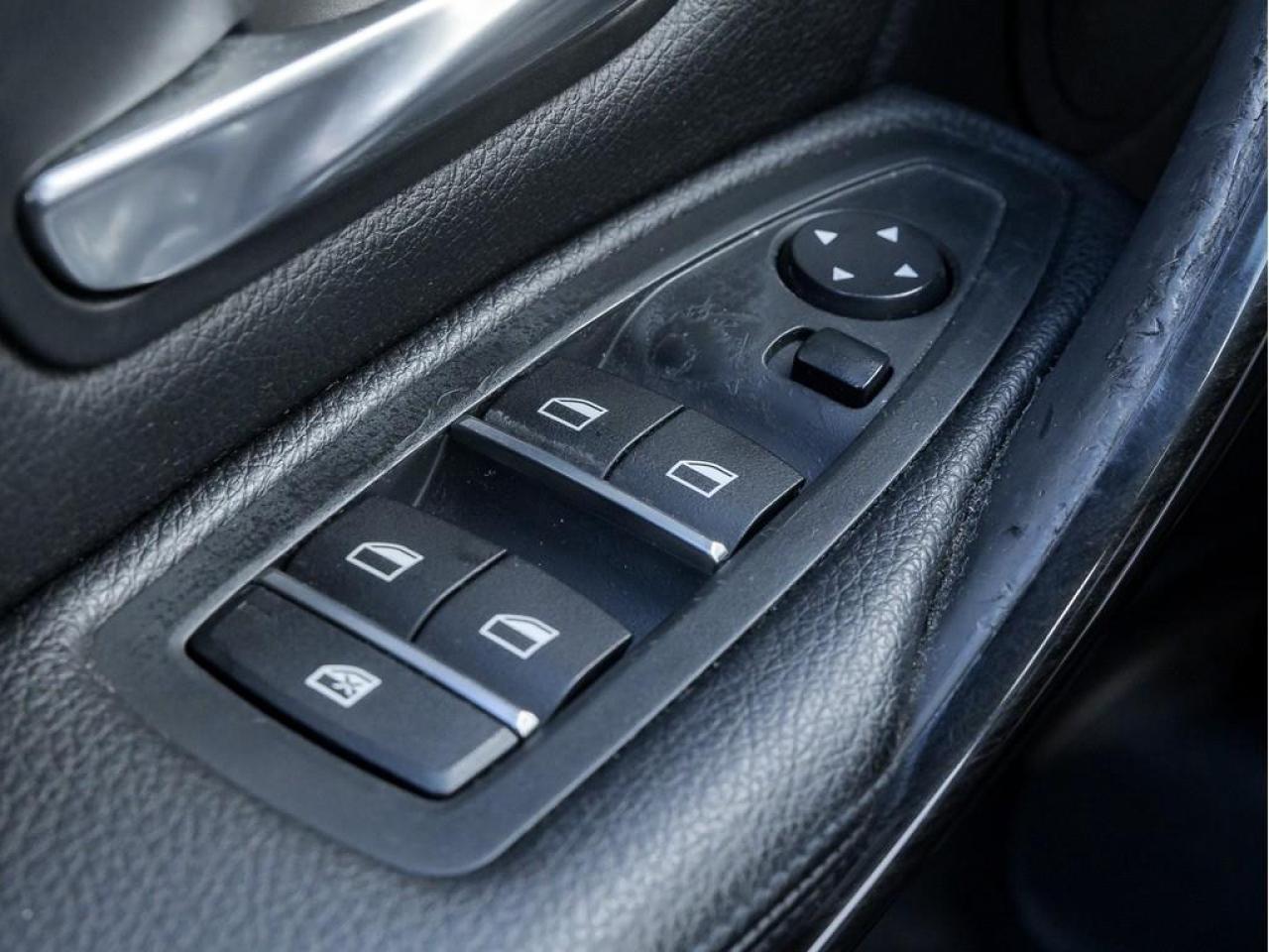 2017 BMW 330 i xDrive 4dr All-Wheel Drive Sedan Photo