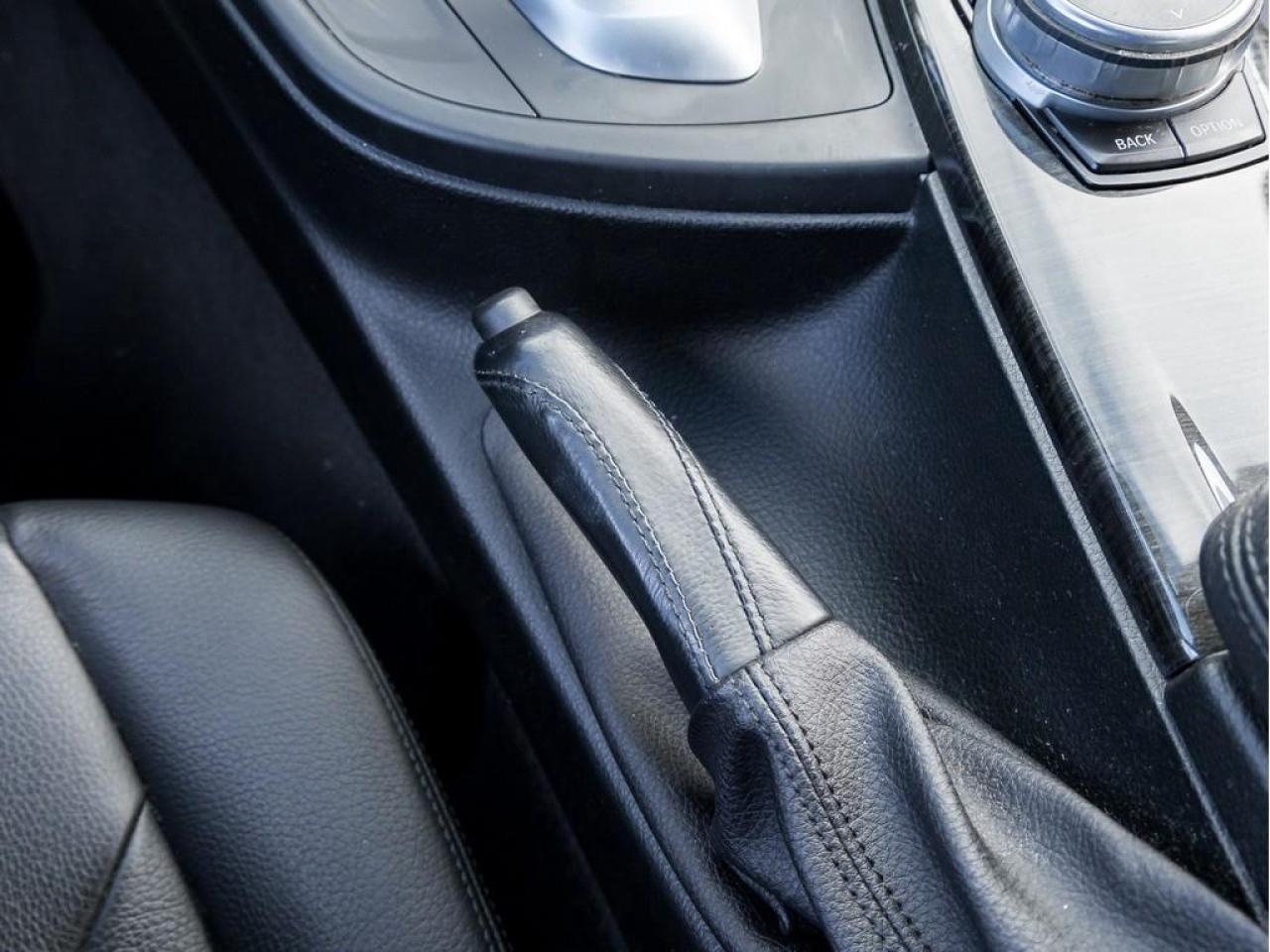 2017 BMW 330 i xDrive 4dr All-Wheel Drive Sedan Photo