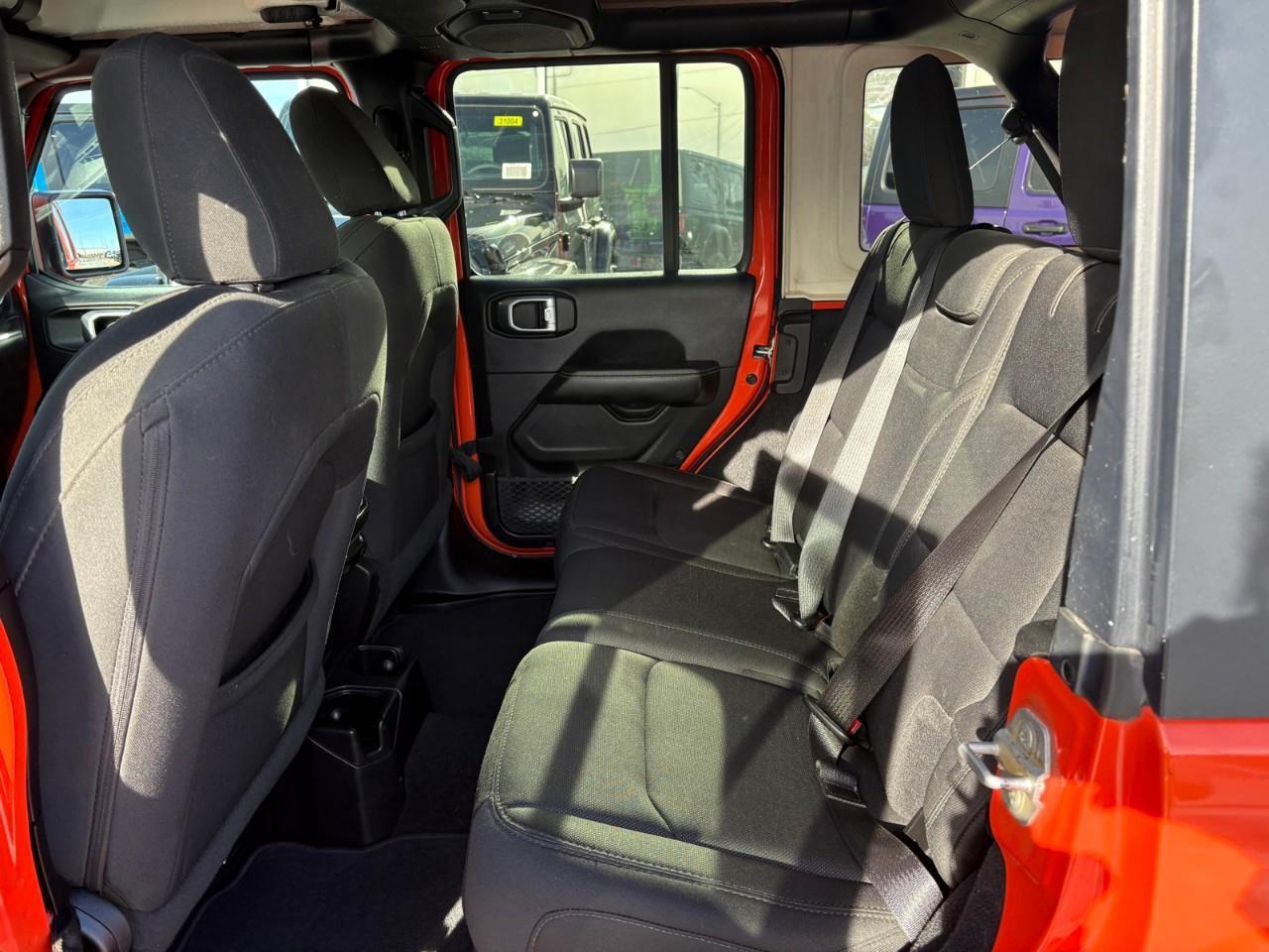 2019 Jeep WRANGLER UNLIMITED Sahara 4dr 4x4 Photo