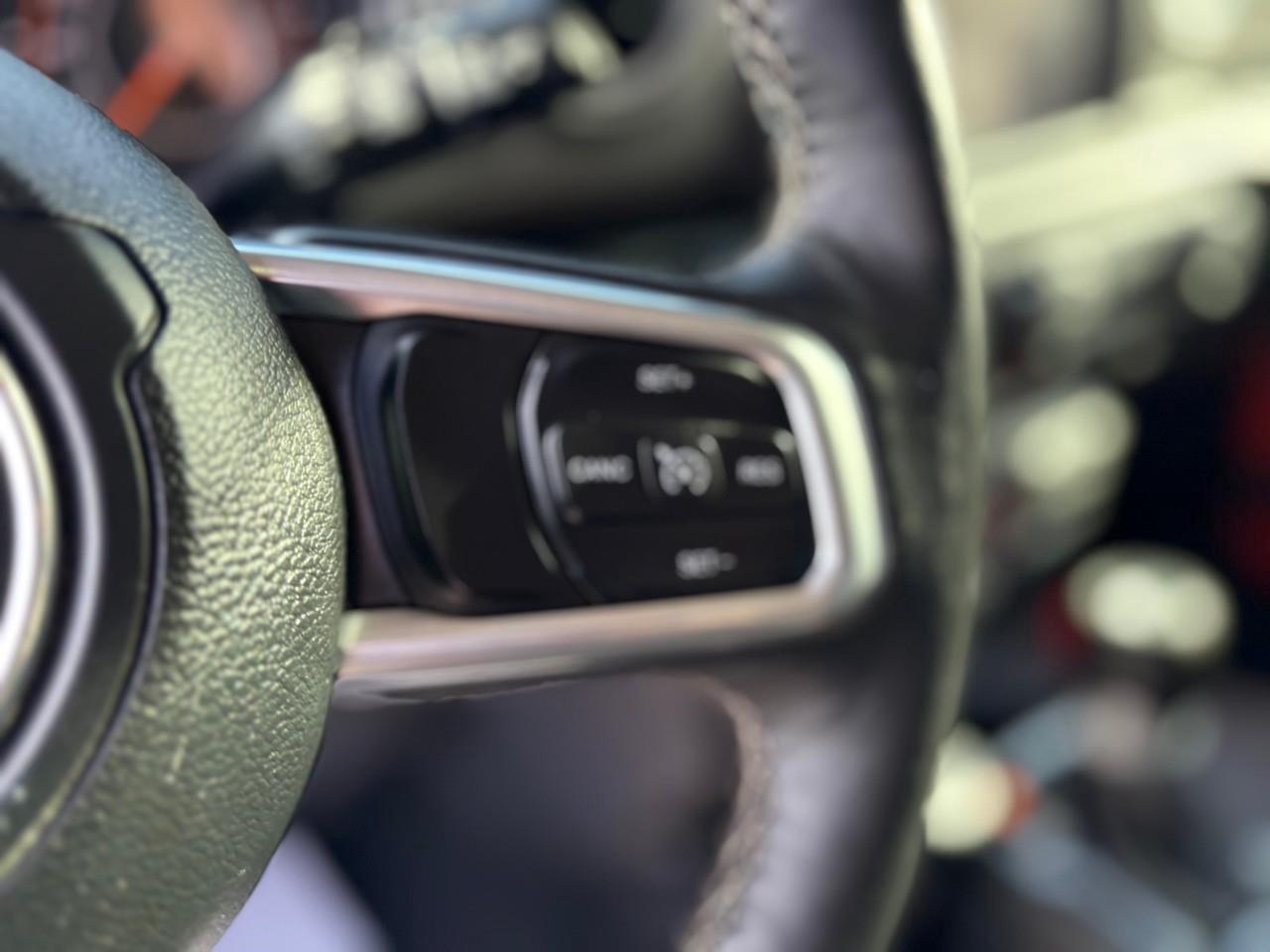 2019 Jeep WRANGLER UNLIMITED Sahara 4dr 4x4 Photo