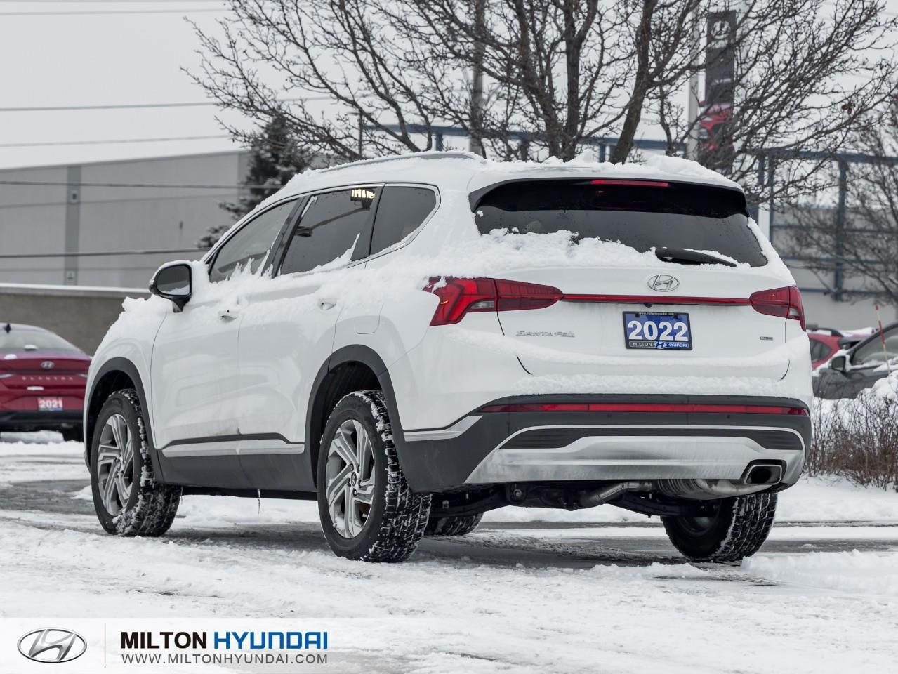 2022 Hyundai Santa Fe Preferred w/Trend Package 4dr All-Wheel Drive Photo