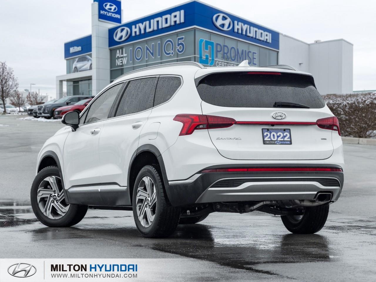2022 Hyundai Santa Fe Preferred w/Trend Package 4dr All-Wheel Drive Photo