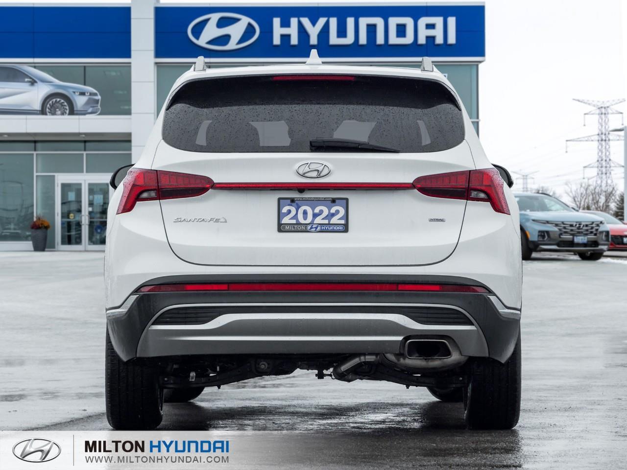 2022 Hyundai Santa Fe Preferred w/Trend Package 4dr All-Wheel Drive Photo