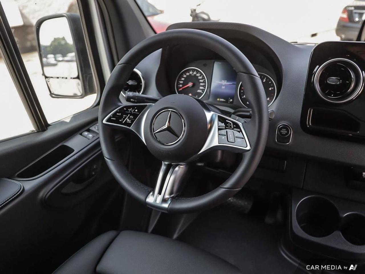 2025 Mercedes-Benz Sprinter 2500  Photo