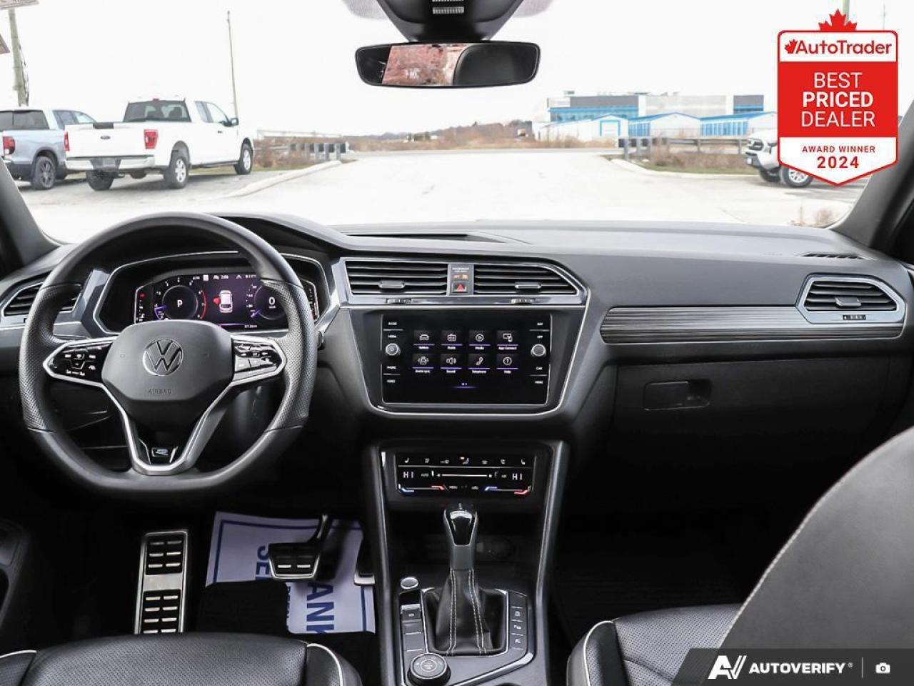 2022 Volkswagen Tiguan Highline R-LINE 4dr All-wheel Drive 4MOTION Photo