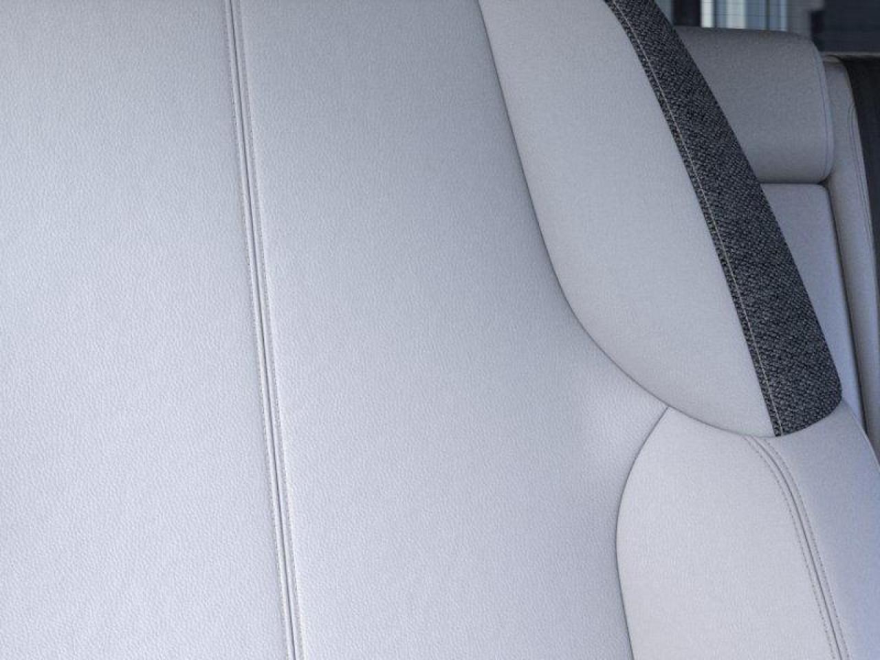 2026 Cadillac OPTIQ Sport 4dr Photo