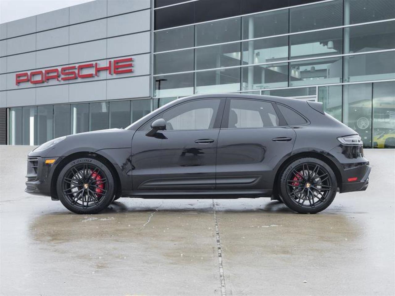 2024 Porsche Macan GTS AWD Premium Pkg Plus Burmester High-End Surrou Photo