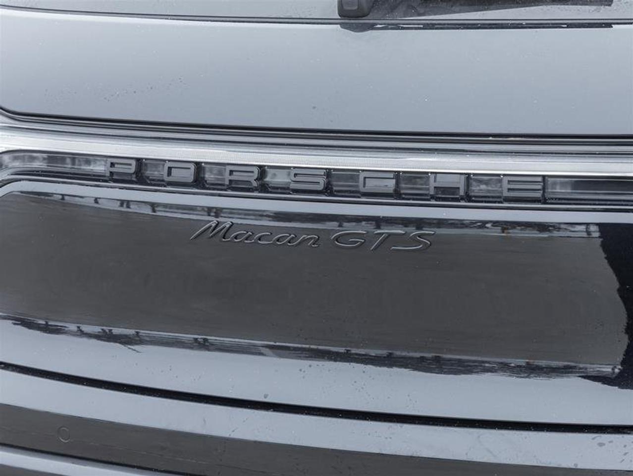2024 Porsche Macan GTS AWD Premium Pkg Plus Burmester High-End Surrou Photo