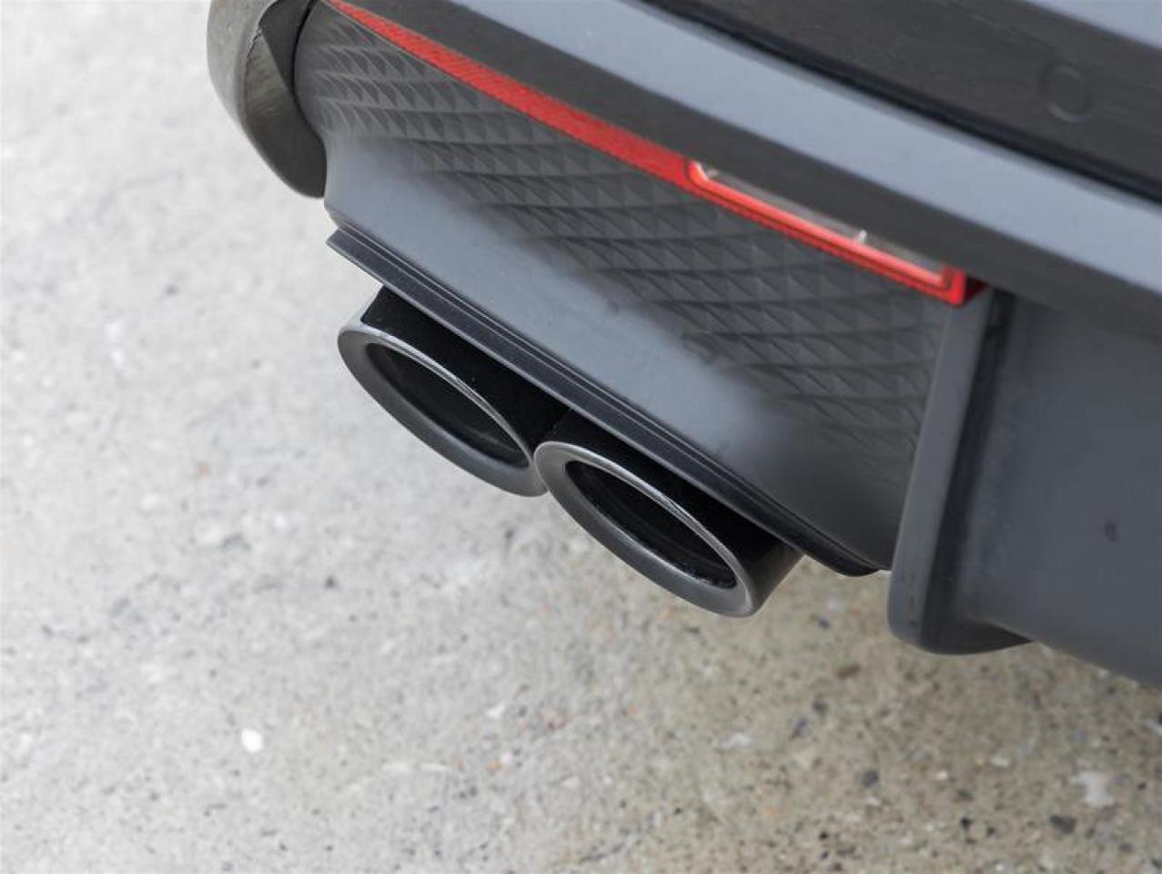 2024 Porsche Macan GTS AWD Premium Pkg Plus Burmester High-End Surrou Photo