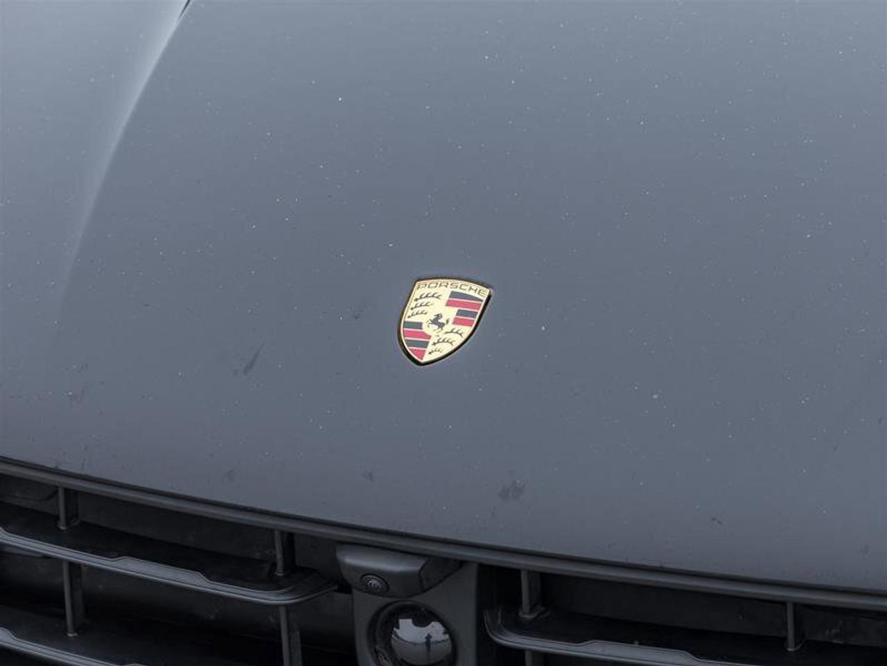 2024 Porsche Macan GTS AWD Premium Pkg Plus Burmester High-End Surrou Photo