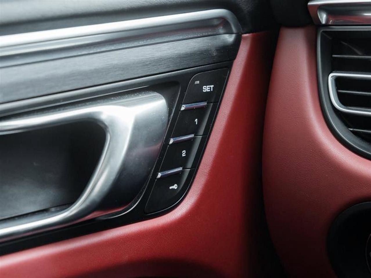 2024 Porsche Macan GTS AWD Premium Pkg Plus Burmester High-End Surrou Photo