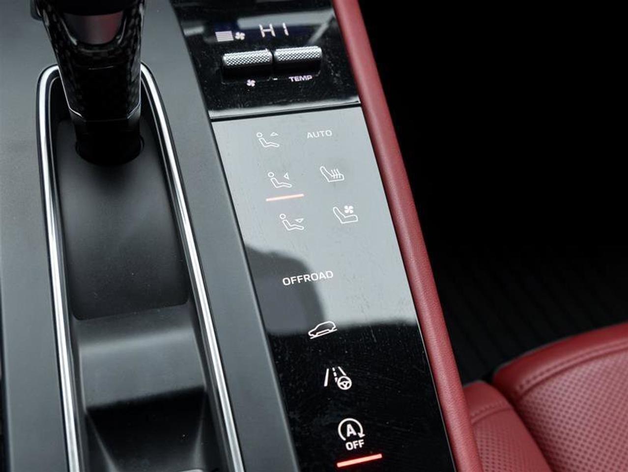 2024 Porsche Macan GTS AWD Premium Pkg Plus Burmester High-End Surrou Photo