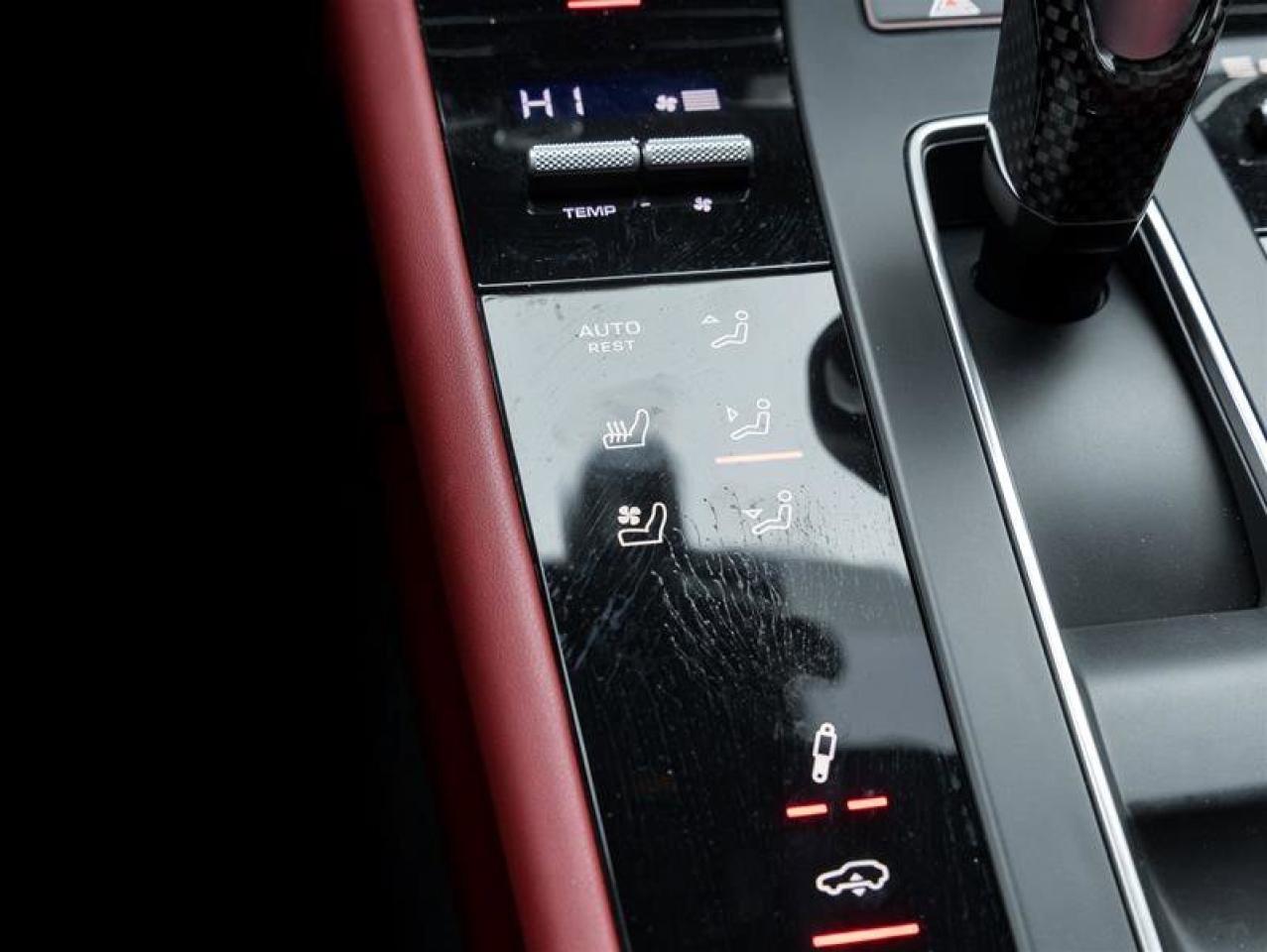 2024 Porsche Macan GTS AWD Premium Pkg Plus Burmester High-End Surrou Photo