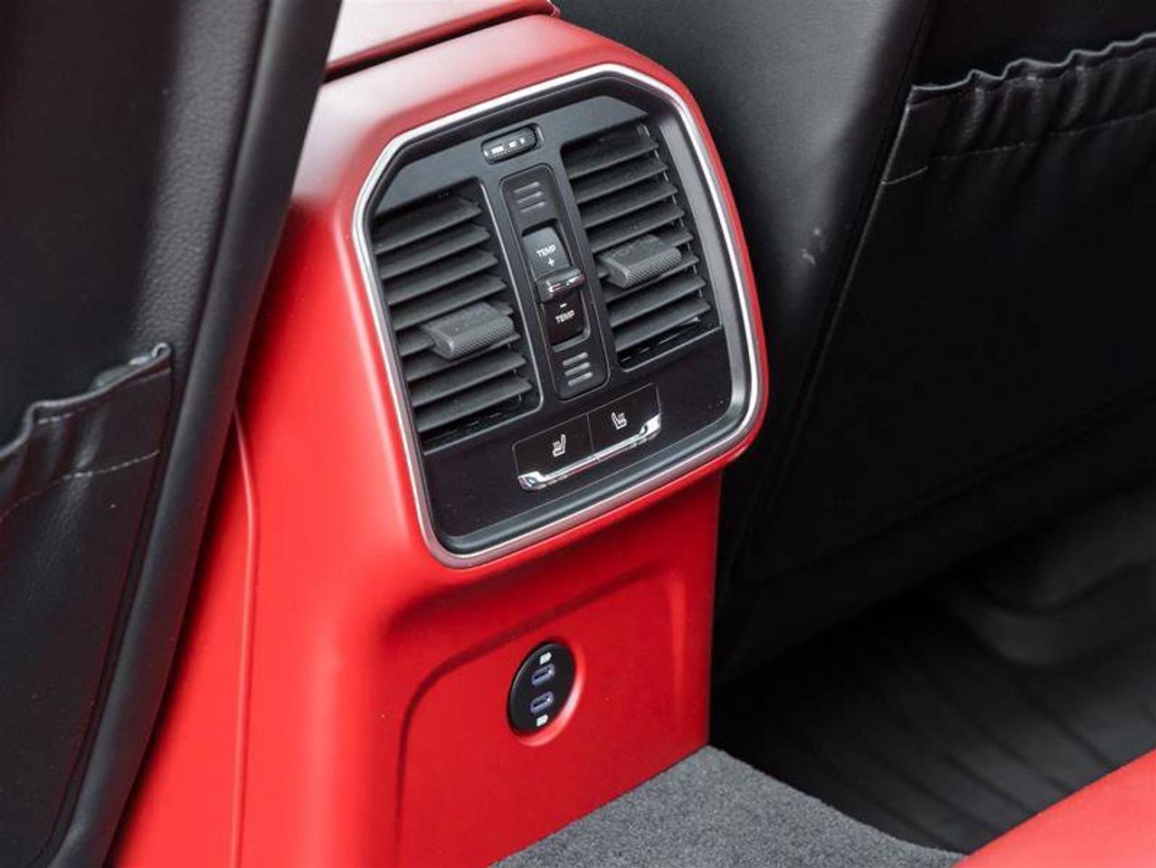 2024 Porsche Macan GTS AWD Premium Pkg Plus Burmester High-End Surrou Photo