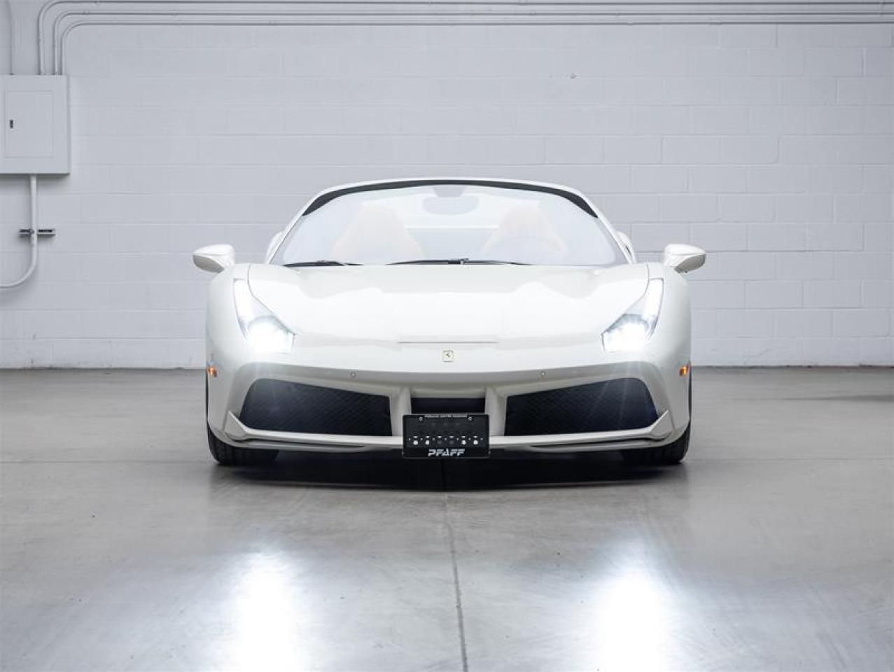 2018 Ferrari 488  Photo2