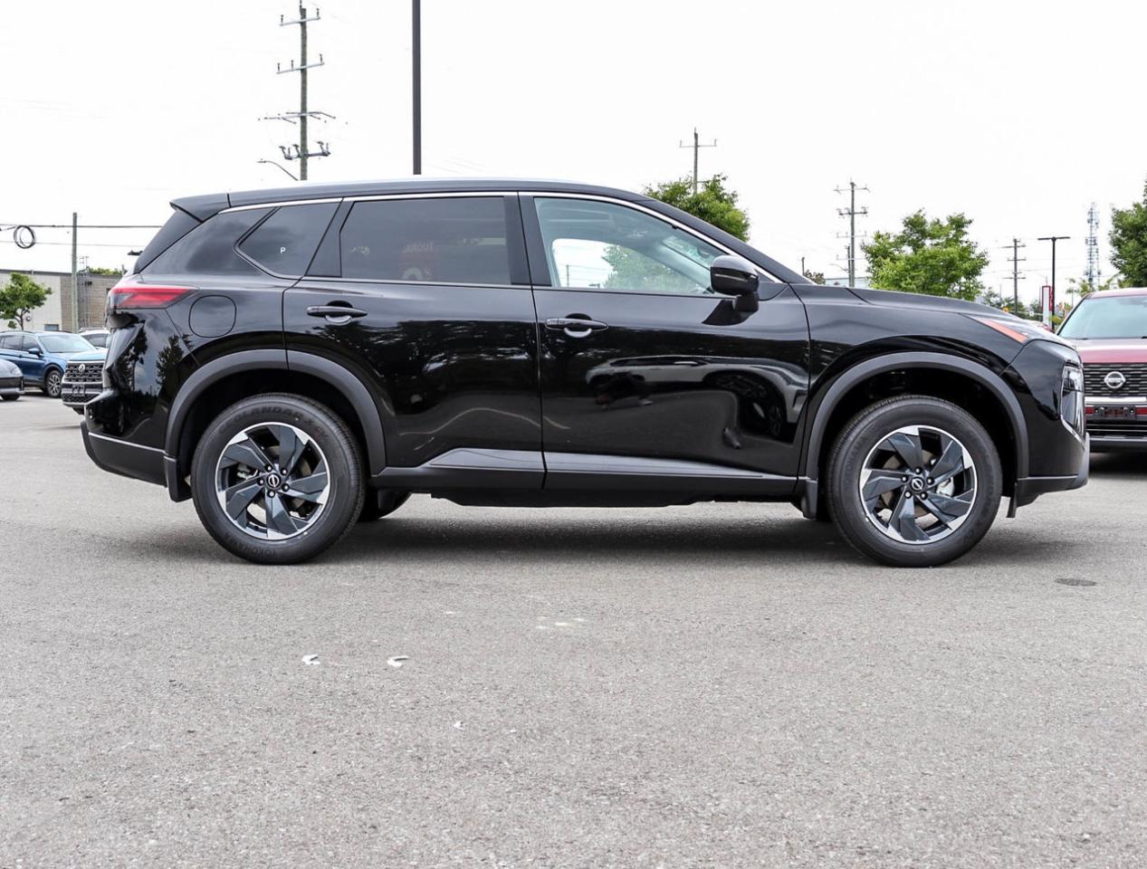 2025 Nissan Rogue SV Moonroof GREAT RATES/GREAT DEAL Photo