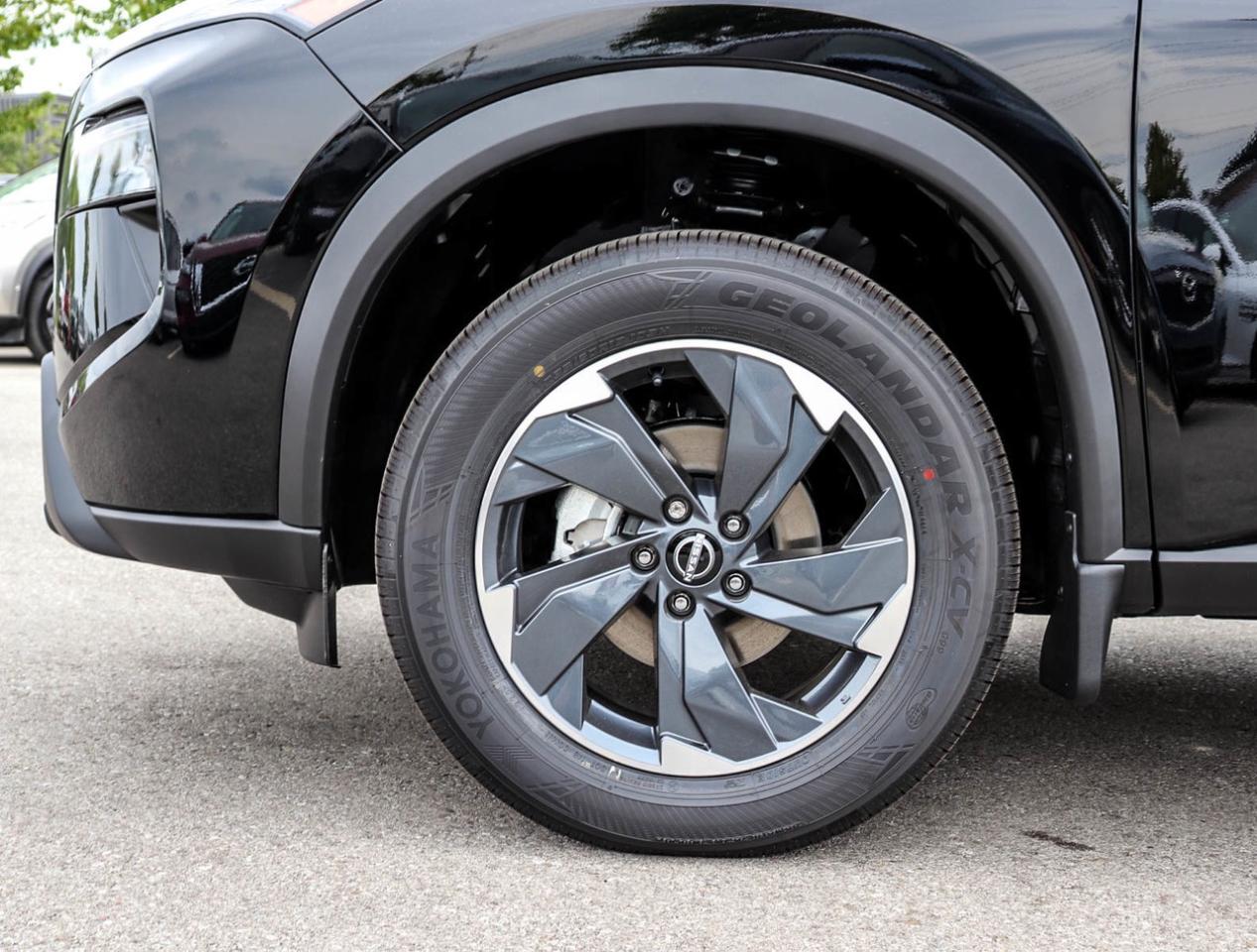 2025 Nissan Rogue SV Moonroof GREAT RATES/GREAT DEAL Photo