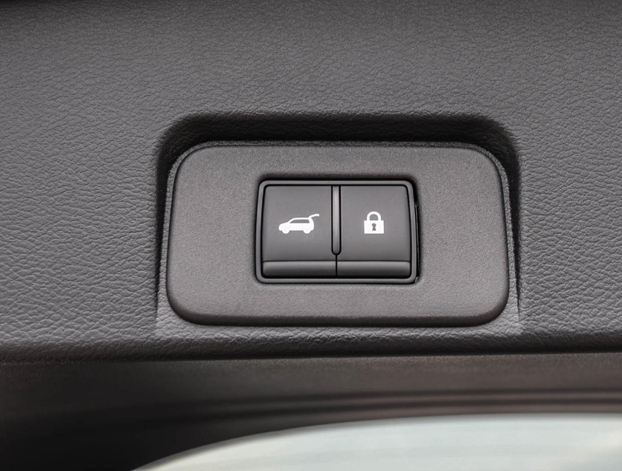 2025 Nissan Rogue SV Moonroof GREAT RATES/GREAT DEAL Photo