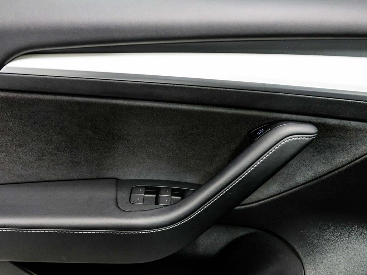 2021 Tesla Model 3  Photo