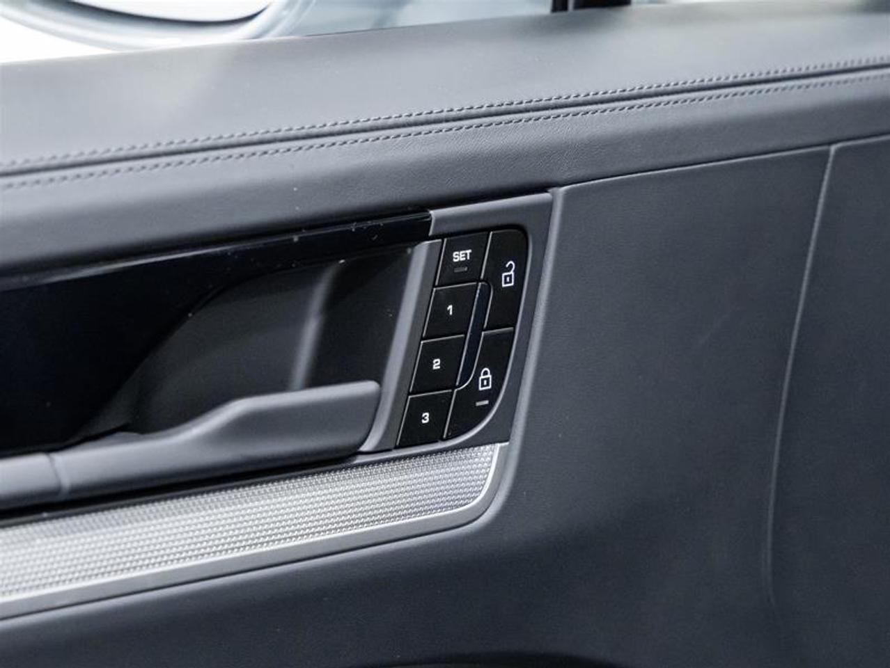 2026 Porsche Cayenne  Photo