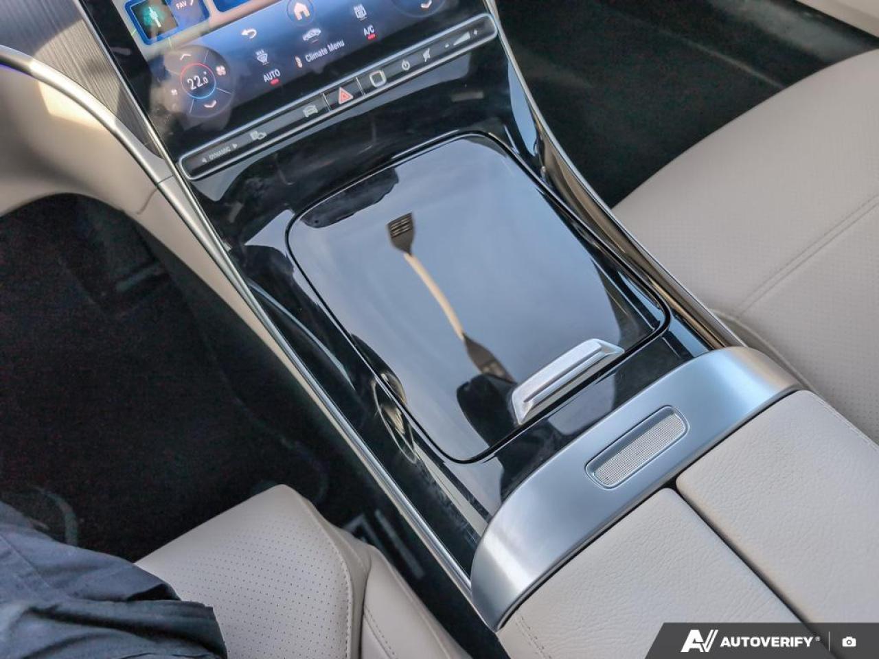 2025 Mercedes-Benz C-Class Base C 300 4dr All-Wheel Drive 4MATIC Sedan Photo