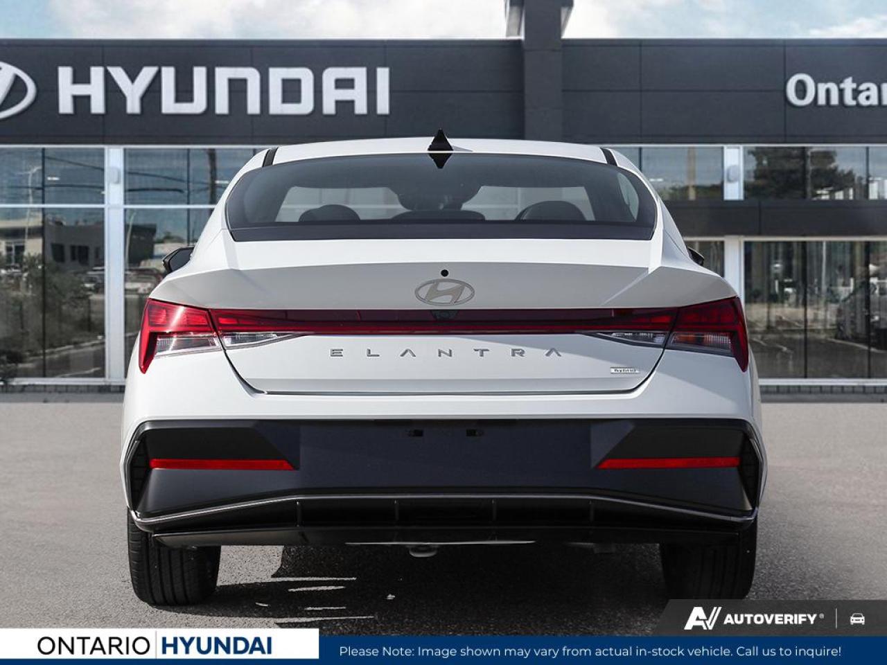 2026 Hyundai Elantra HEV Luxury 4dr Sedan Photo4