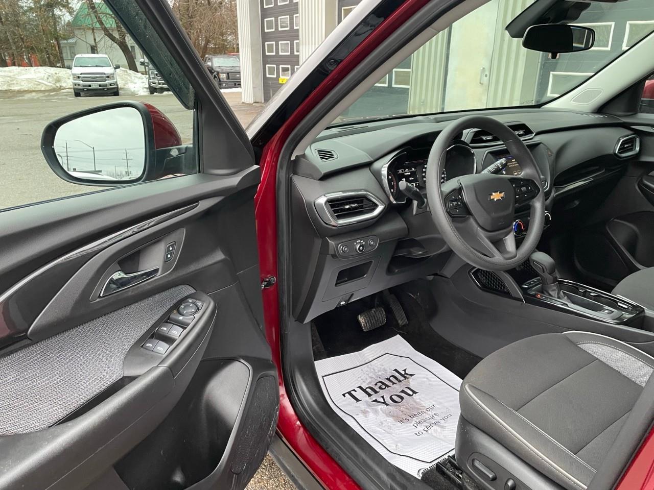 2023 Chevrolet TrailBlazer LT All-Wheel Drive Photo