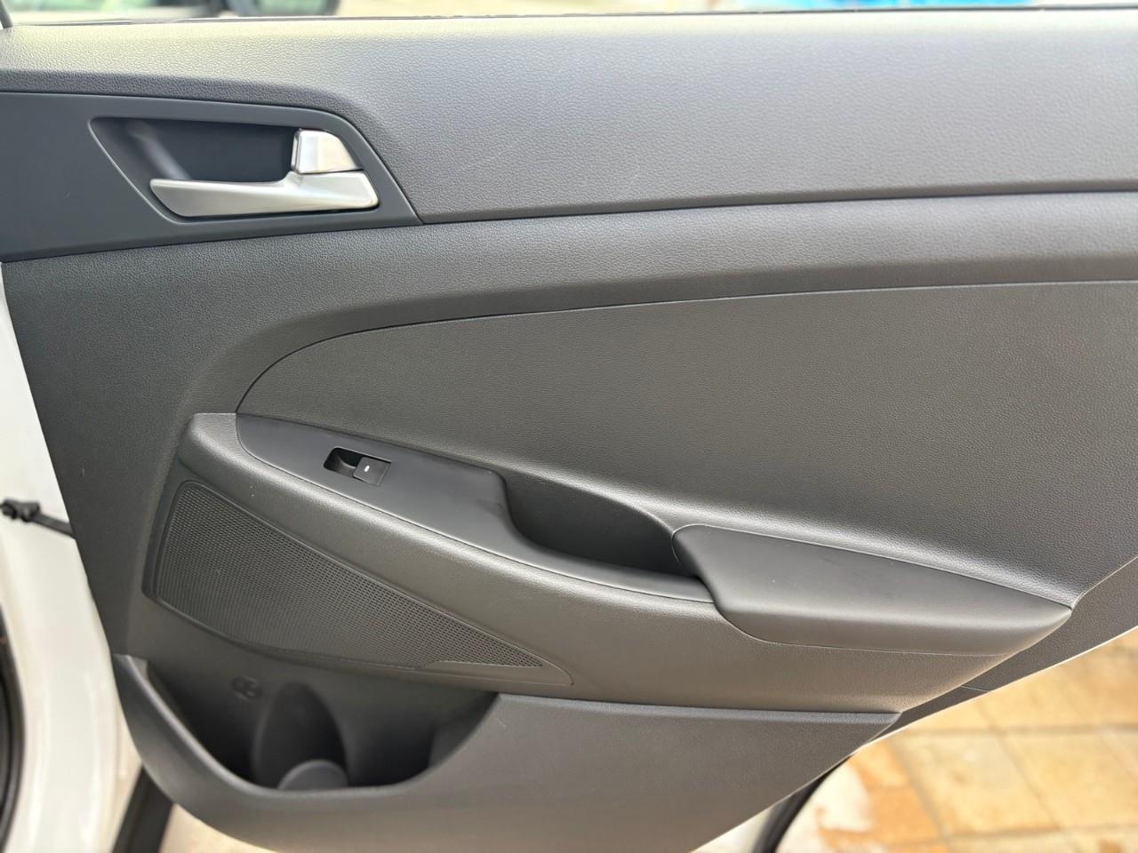 2021 Hyundai Tucson Essential 4dr All-Wheel Drive Photo