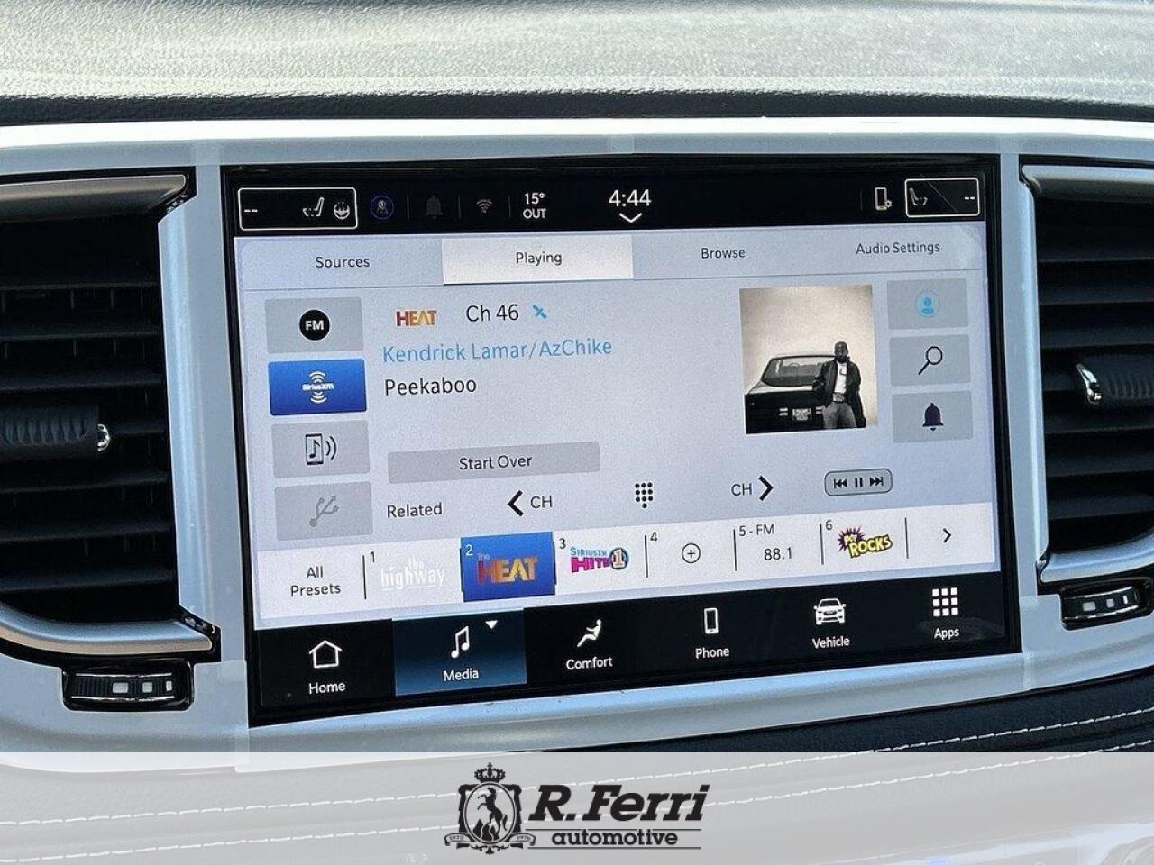 2026 Chrysler Pacifica Select All-Wheel Drive Passenger Van Photo