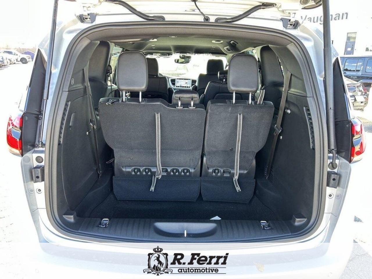 2026 Chrysler Pacifica Select All-Wheel Drive Passenger Van Photo