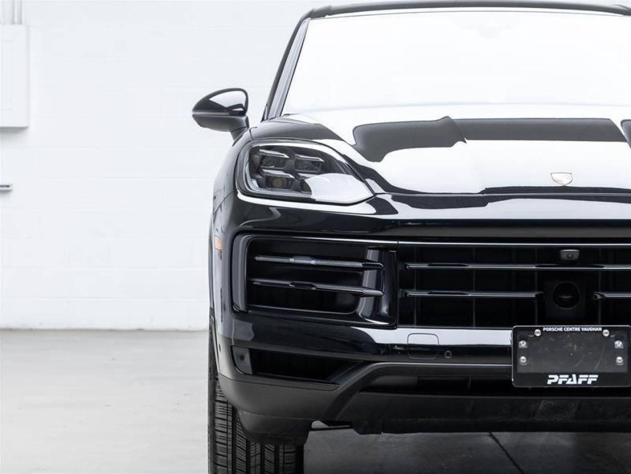 2025 Porsche Cayenne  Photo