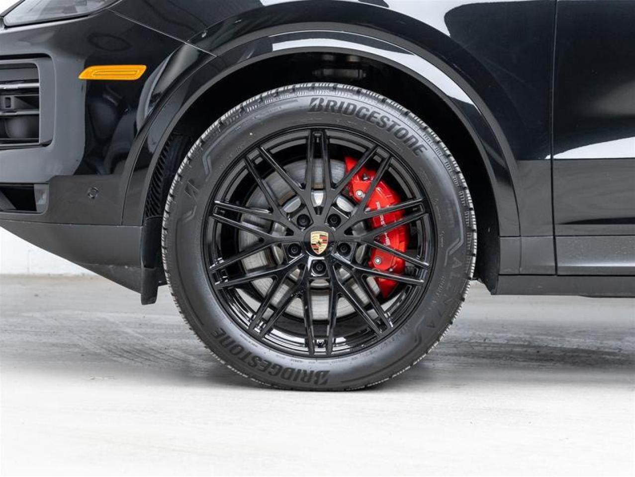 2025 Porsche Cayenne  Photo