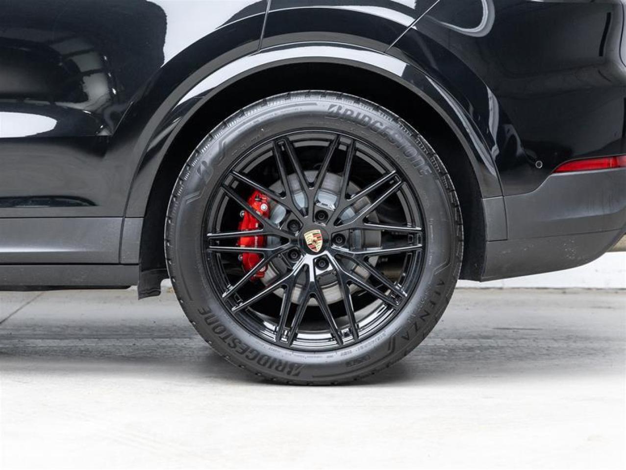 2025 Porsche Cayenne  Photo